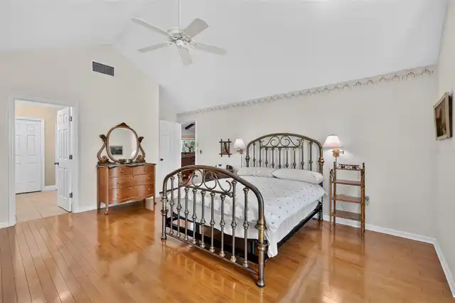 Listing Photo 32
