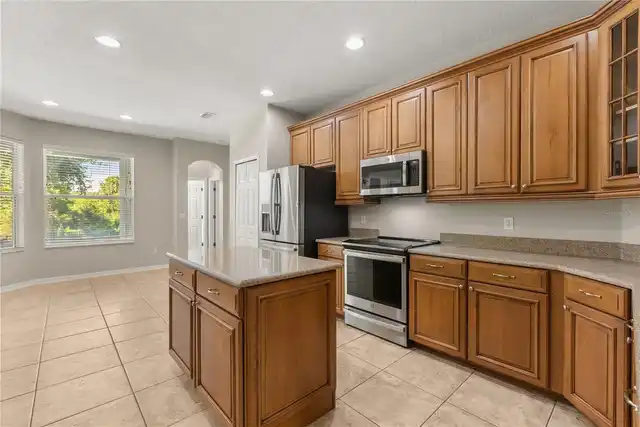 Listing Photo 11