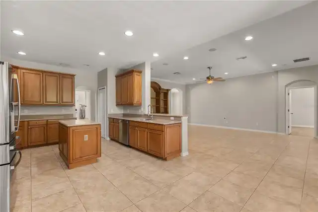 Listing Photo 14