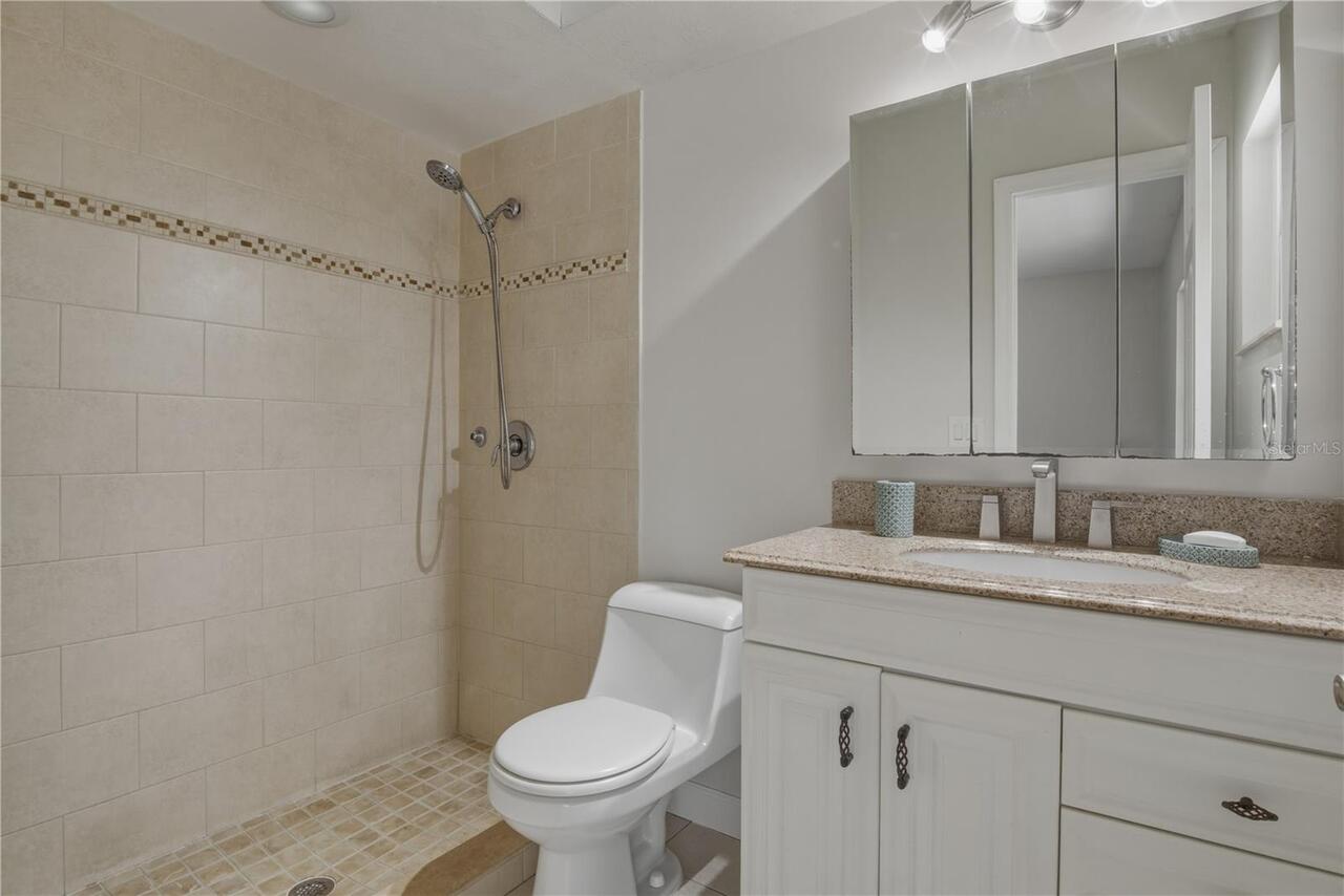Listing Photo 33
