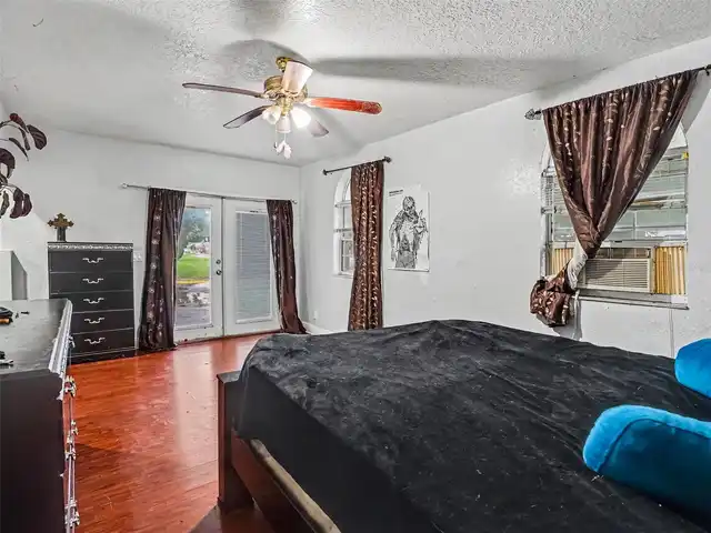 Listing Photo 15