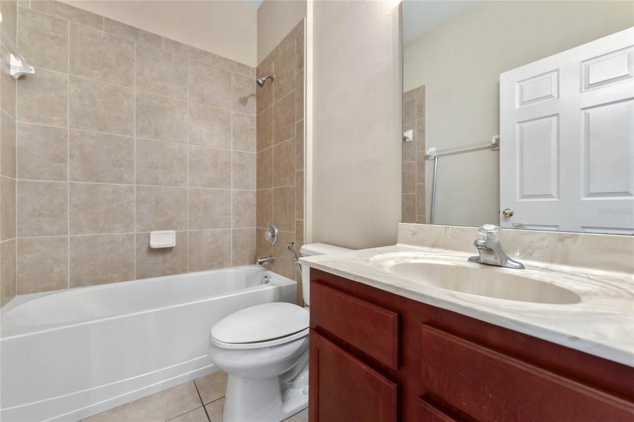 Listing Photo 12