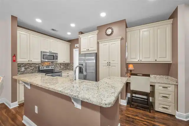 Listing Photo 15