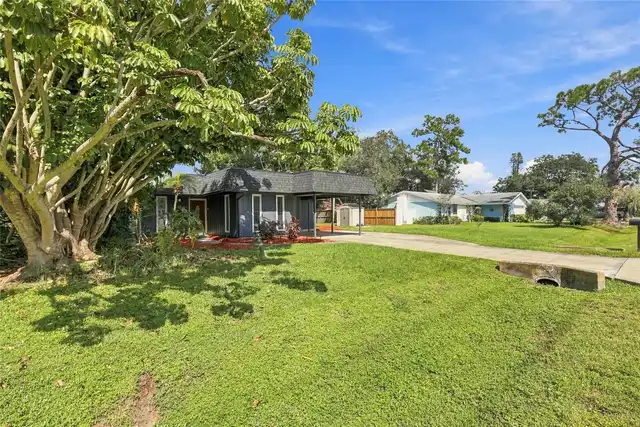 Listing Photo 6