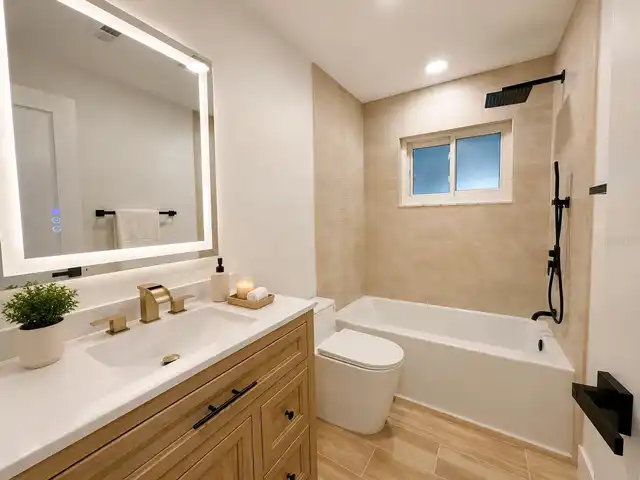 Listing Photo 16