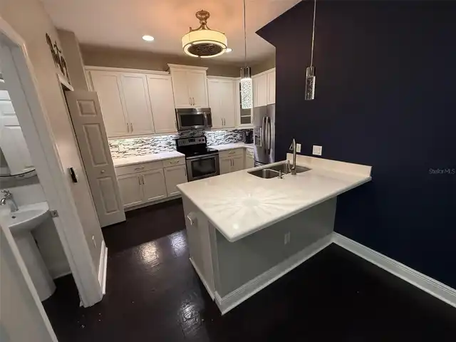 Listing Photo 5
