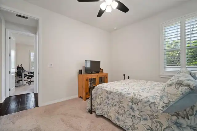 Listing Photo 21
