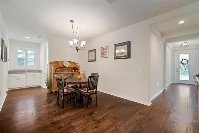 Listing Photo 32