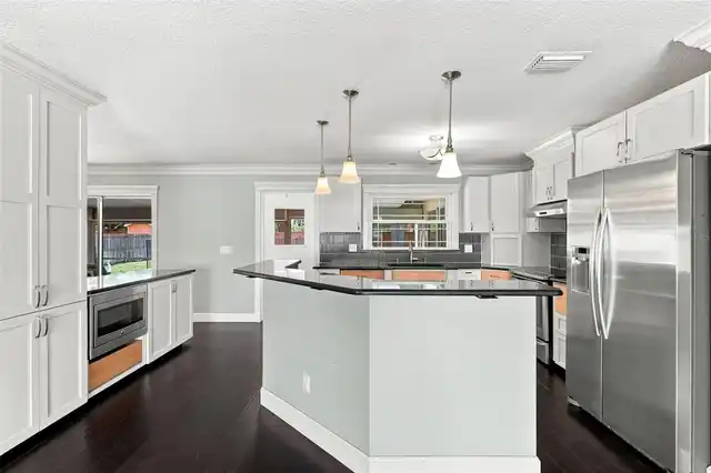 Listing Photo 21