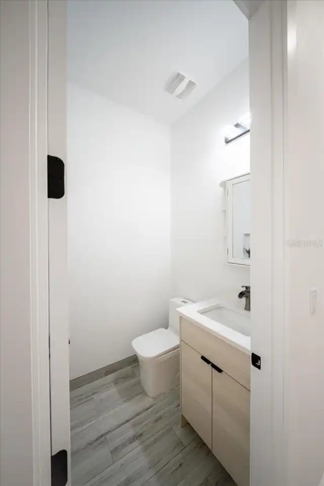 Listing Photo 34