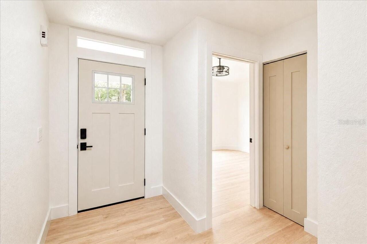 Listing Photo 10