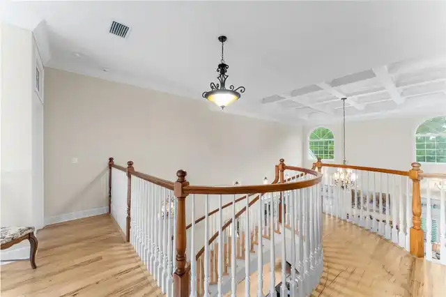 Listing Photo 33
