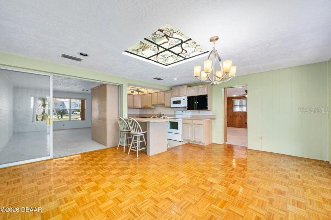 Listing Photo 13