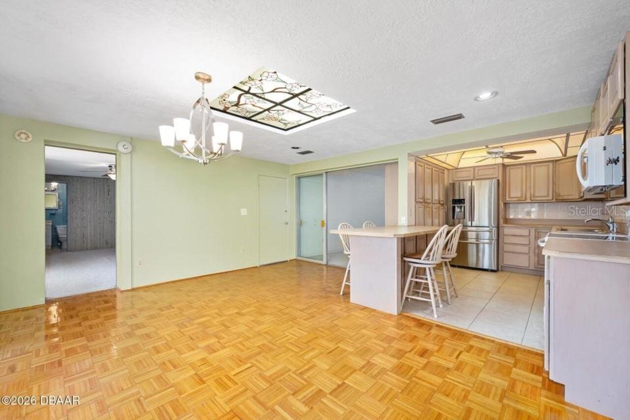 Listing Photo 14