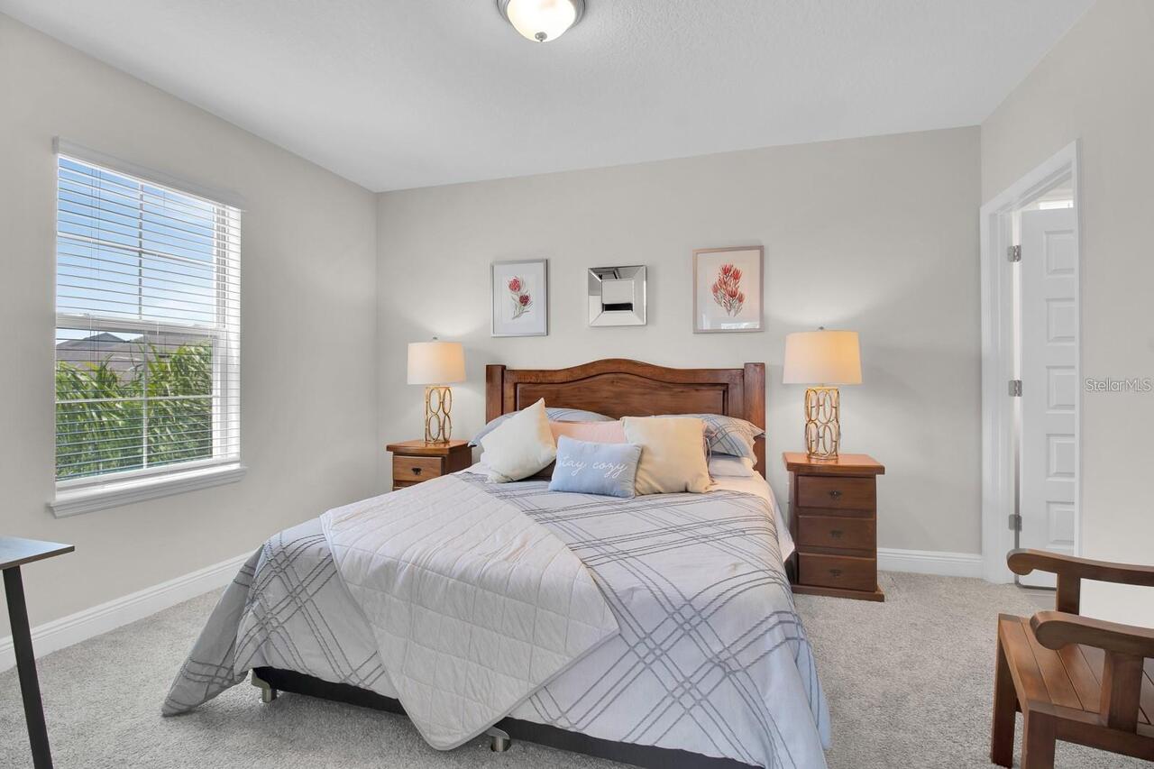 Listing Photo 17
