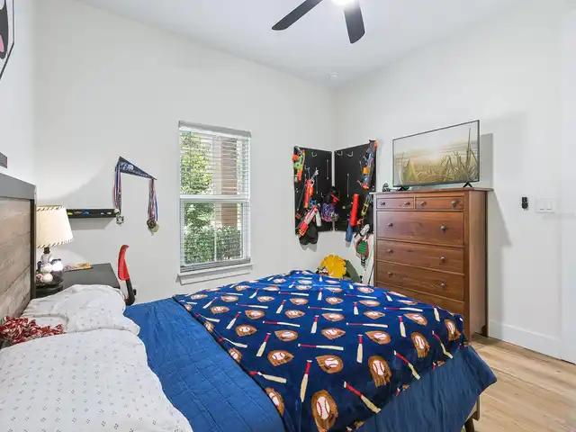 Listing Photo 32