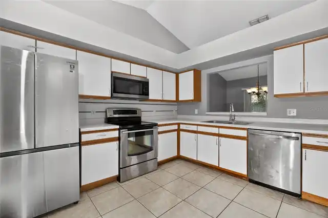 Listing Photo 19