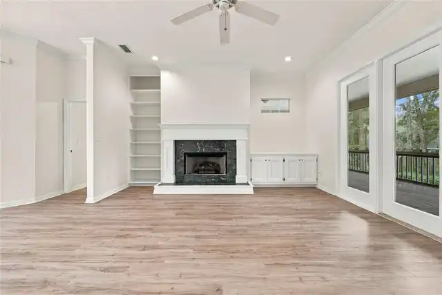 Listing Photo 17