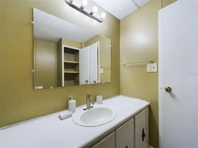 Listing Photo 23