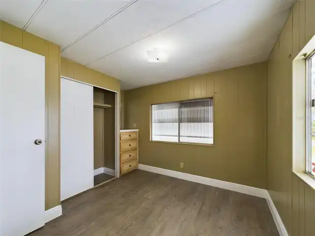 Listing Photo 32
