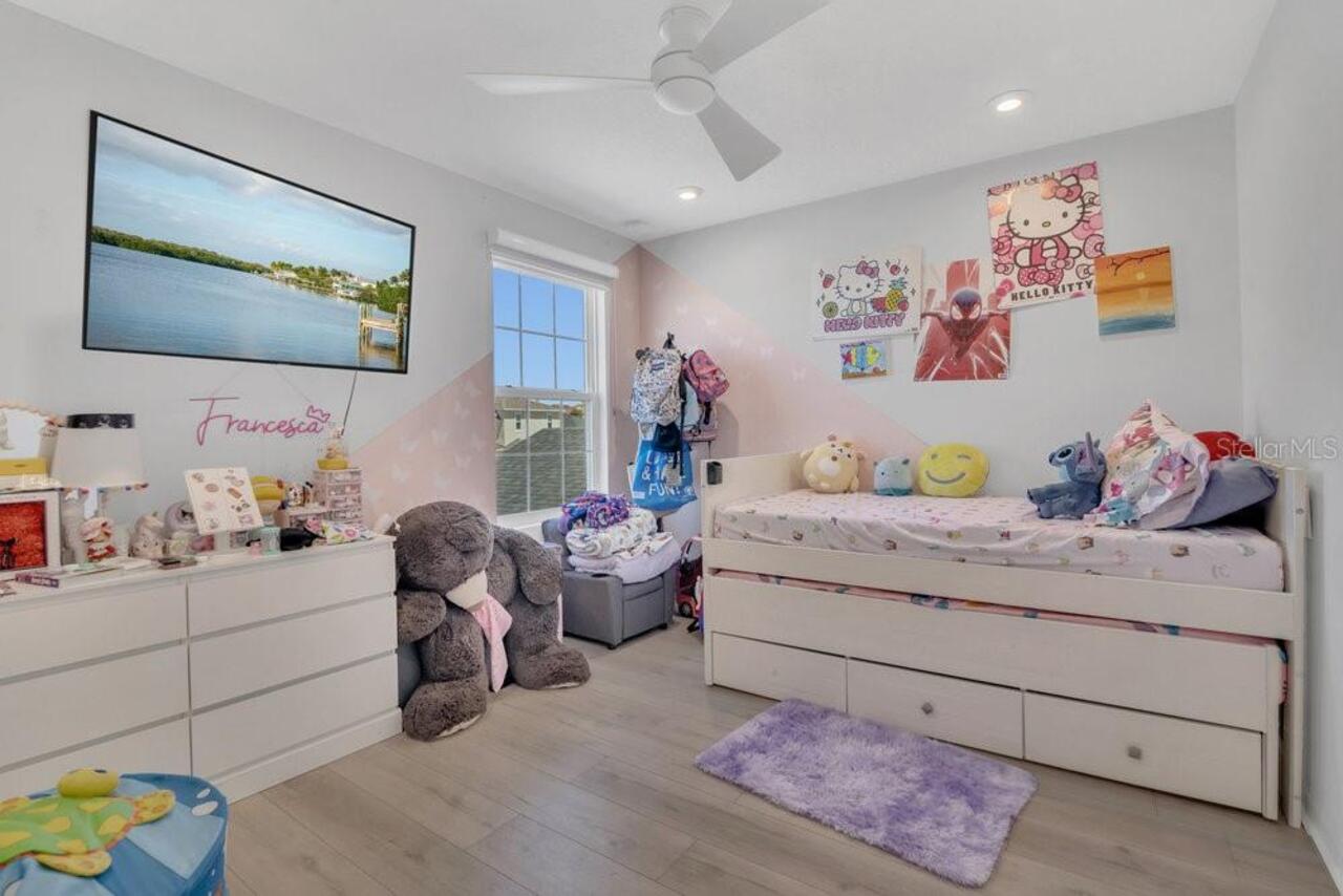 Listing Photo 11