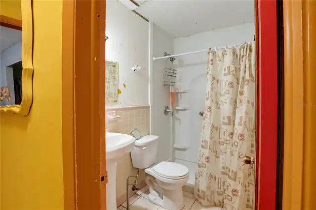 Listing Photo 16