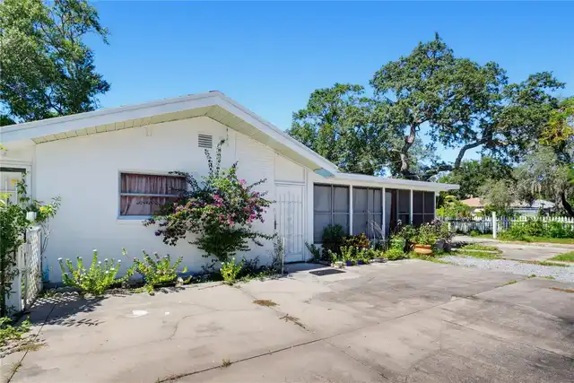 Listing Photo 34