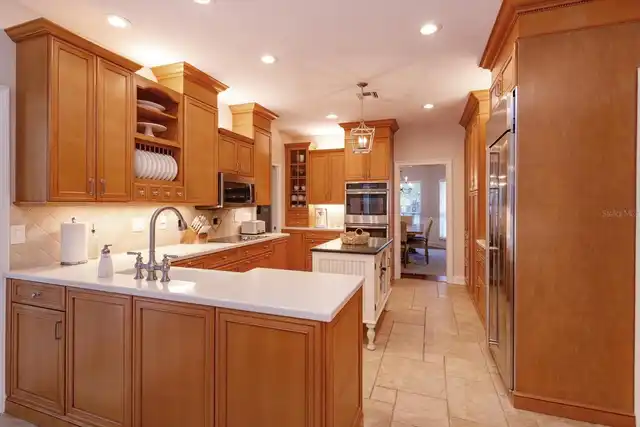 Listing Photo 12