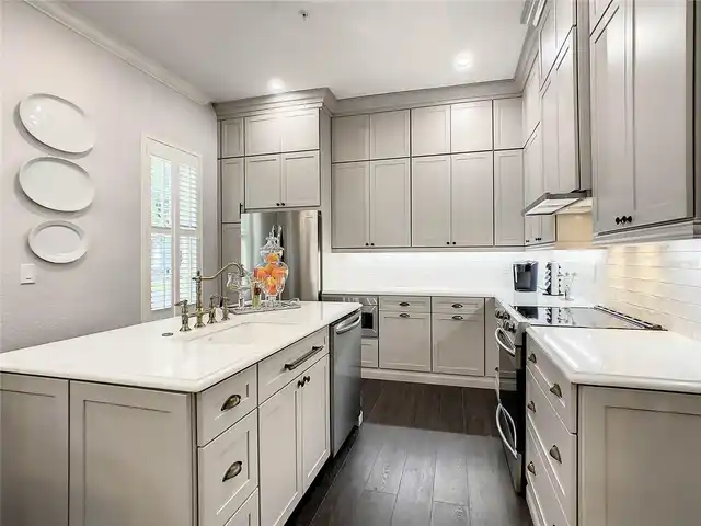 Listing Photo 18