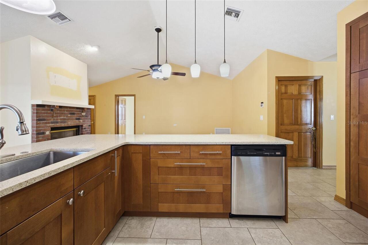 Listing Photo 17