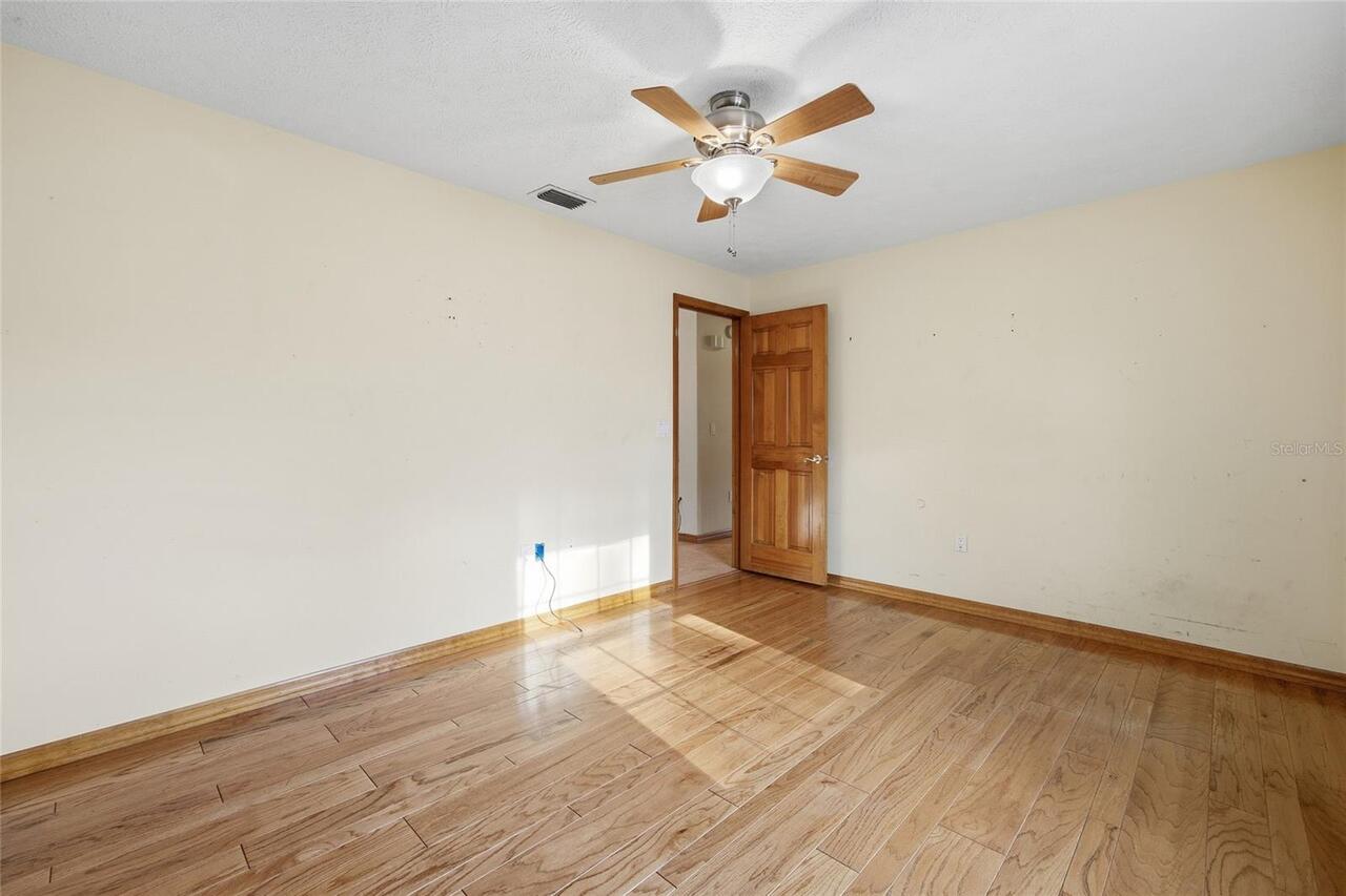 Listing Photo 25