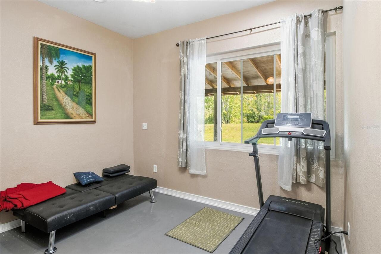 Listing Photo 8