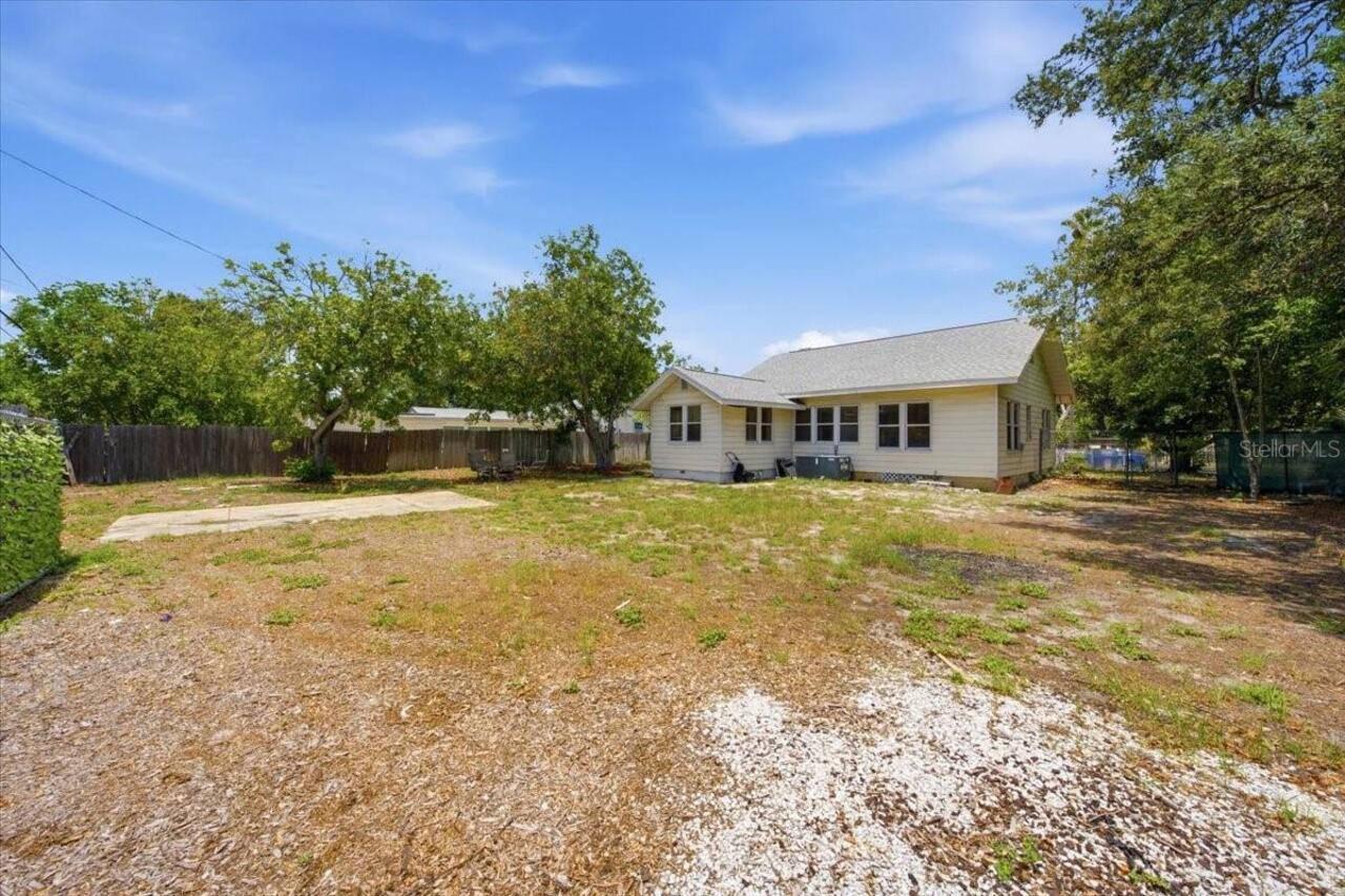Listing Photo 15