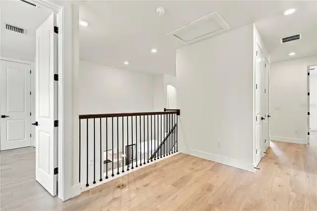 Listing Photo 23