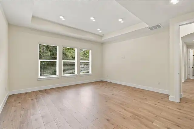 Listing Photo 25