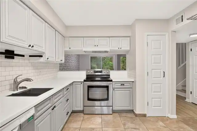 Listing Photo 15