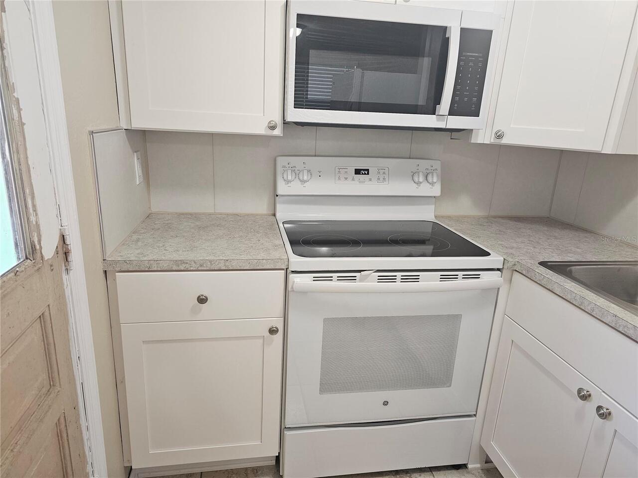 Listing Photo 9