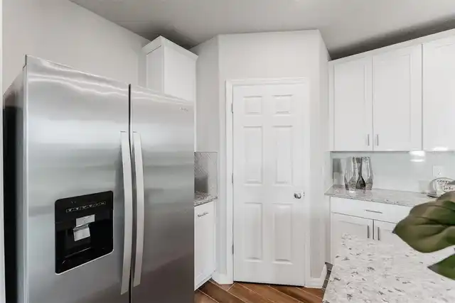 Listing Photo 18