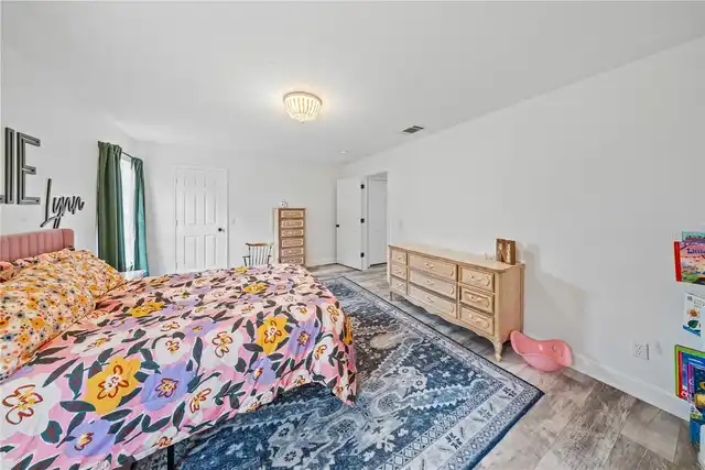 Listing Photo 33