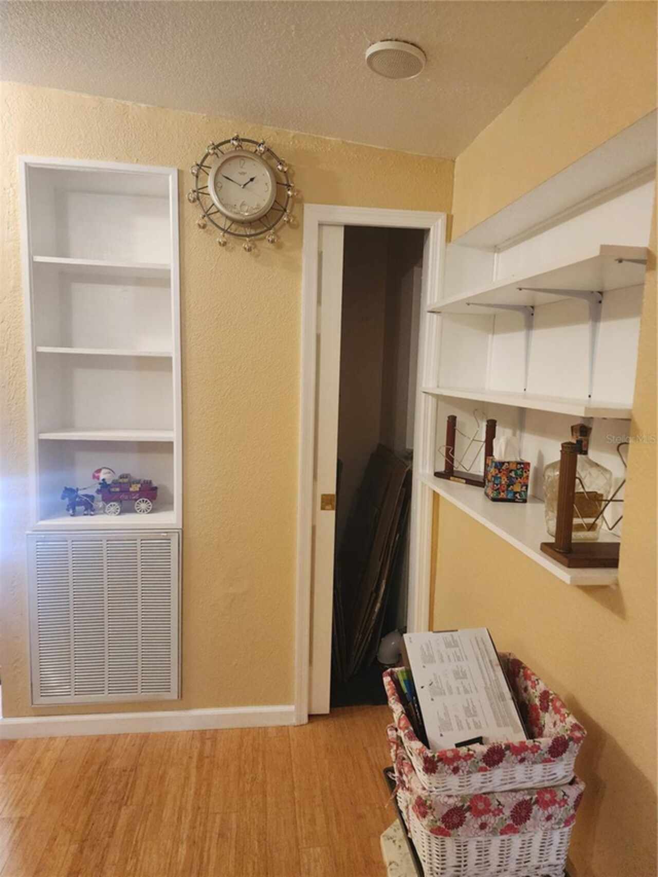 Listing Photo 11