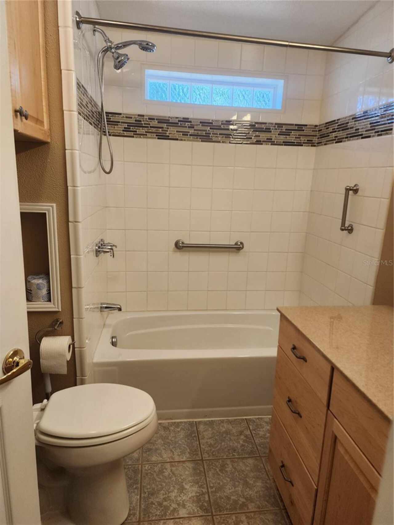 Listing Photo 27