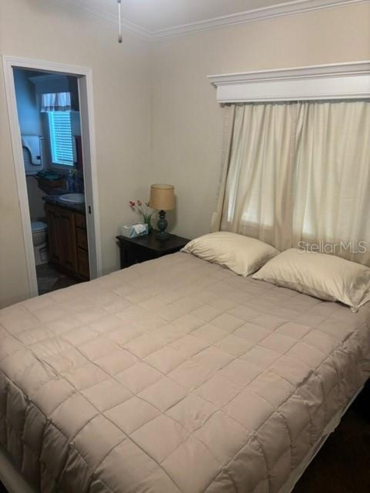 Listing Photo 10