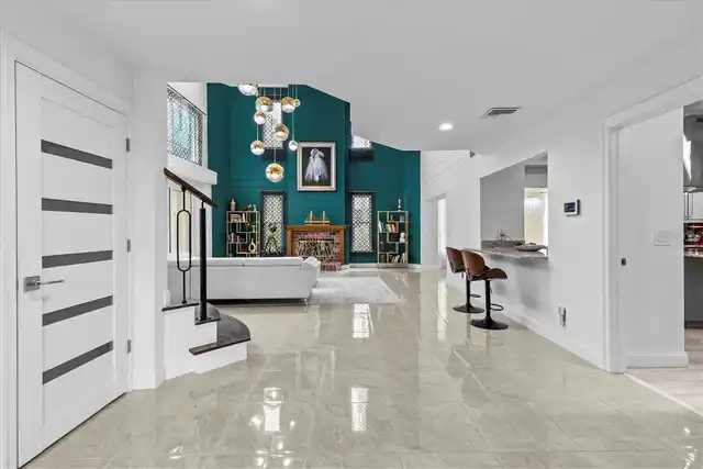 Listing Photo 8