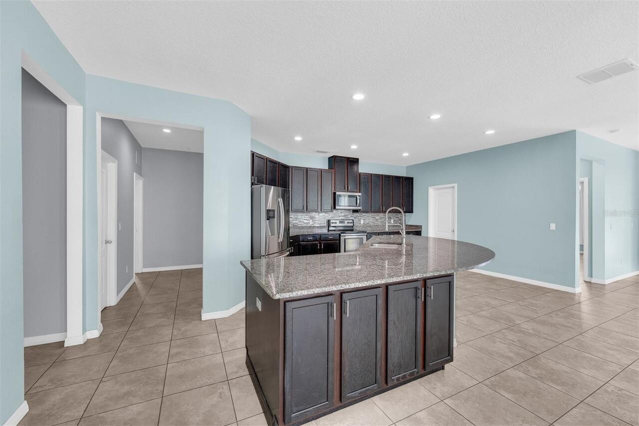 Listing Photo 16