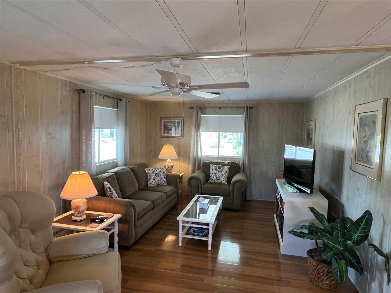 Listing Photo 6