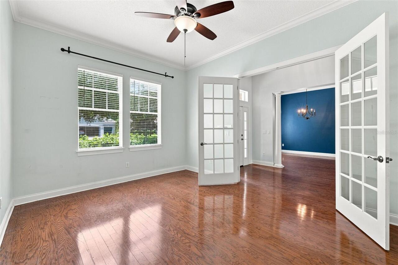 Listing Photo 12