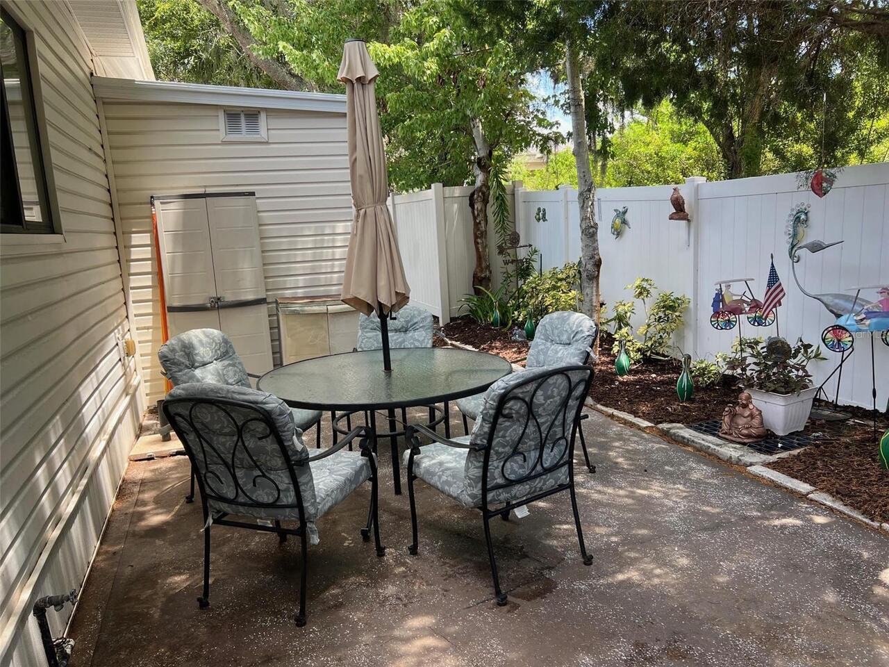 Listing Photo 9