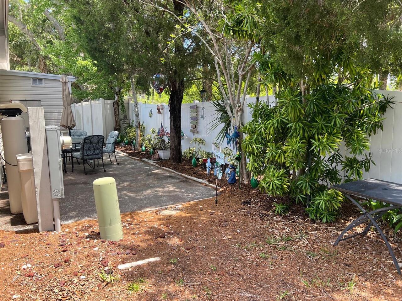 Listing Photo 10