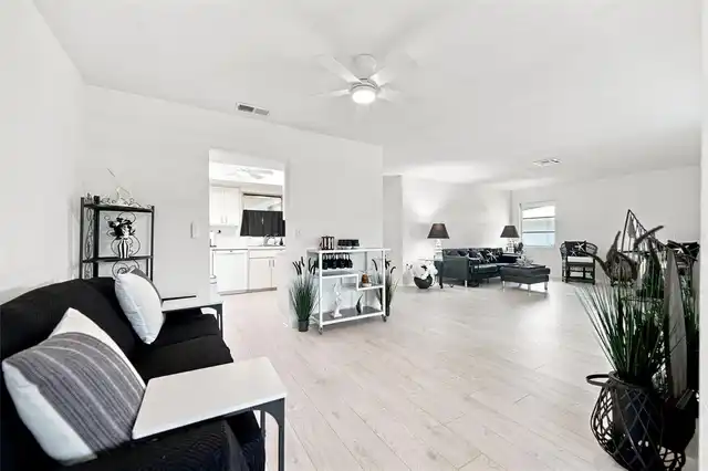 Listing Photo 27