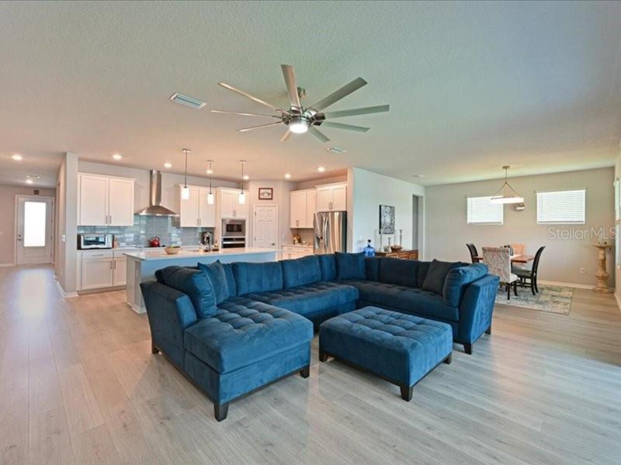 Listing Photo 10